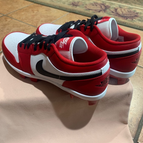 Jordan 1 Retro MCS Low “Chicago Red” Premium Baseball Cleats - Picture 7 of 13